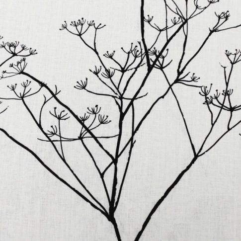 Cicely Black - Vitt linnetyg, svart botaniskt mönster