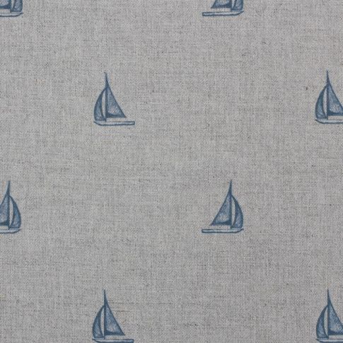 Sail True Blue - Gardintyg med blått mönster av segelbåtar